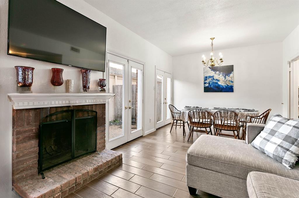 1052 Augusta Drive #101, Houston, Texas image 3