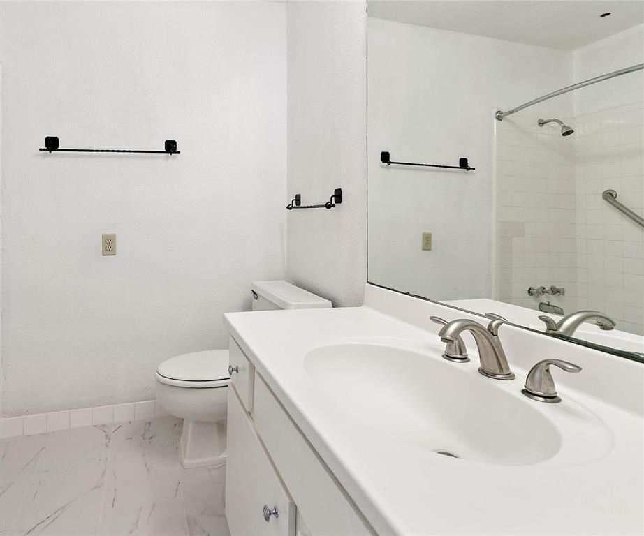 1052 Augusta Drive #101, Houston, Texas image 27