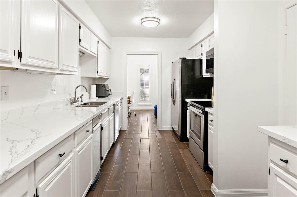 1052 Augusta Drive #101, Houston, Texas image 10