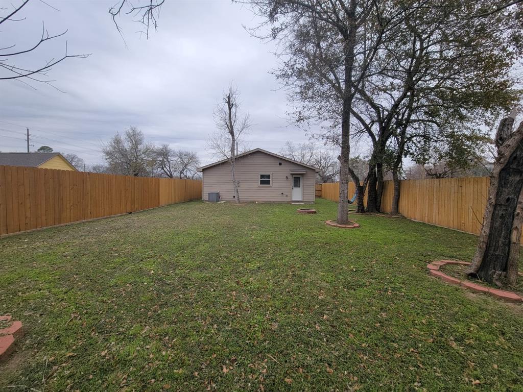 3815 3rd Street, Brookshire, Texas image 2