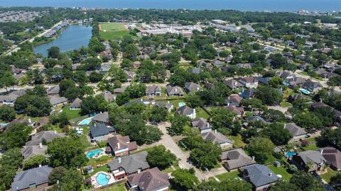 A home in Seabrook