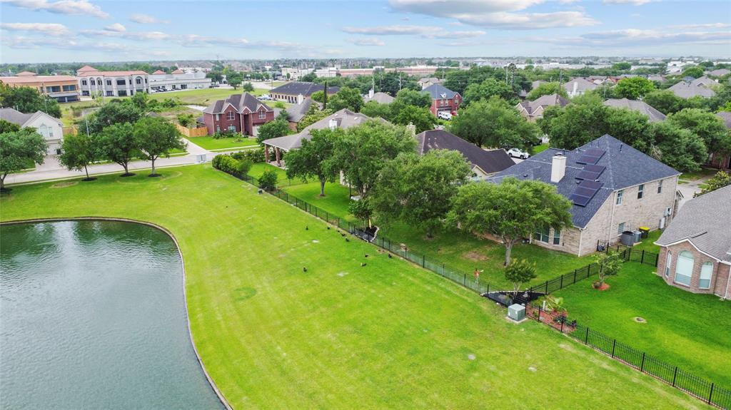 2701 Sunfish Drive, Pearland, Texas image 47