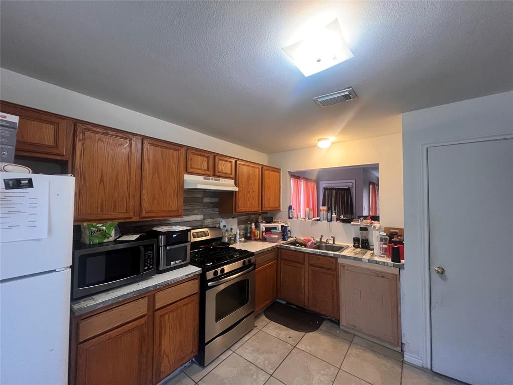 4202 Oats Street, Houston, Texas image 7