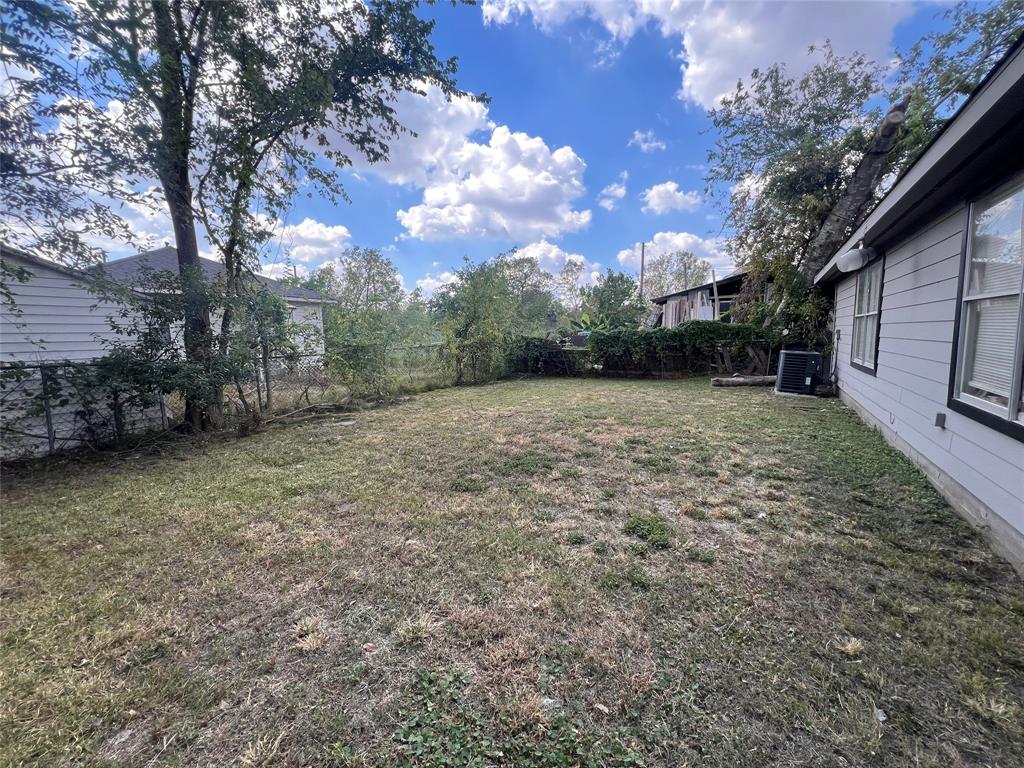 4202 Oats Street, Houston, Texas image 4