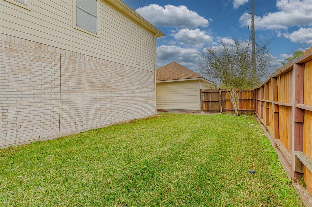 16519 Village View Trail, Sugar Land, Texas image 27