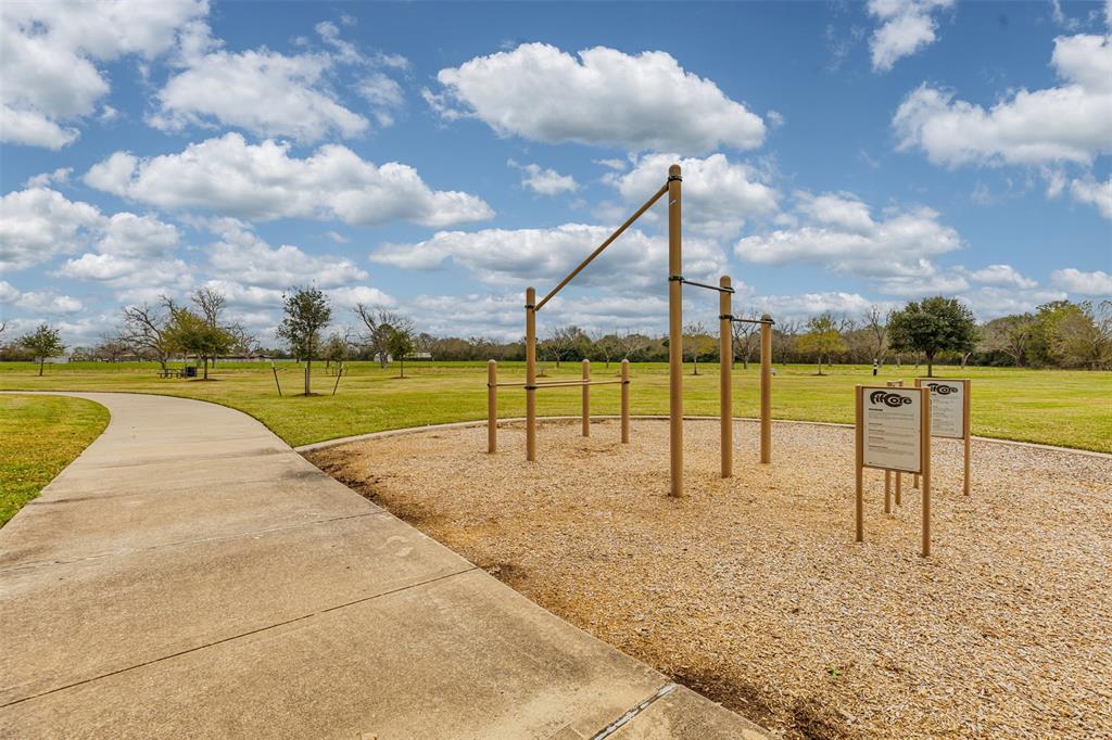 16519 Village View Trail, Sugar Land, Texas image 34