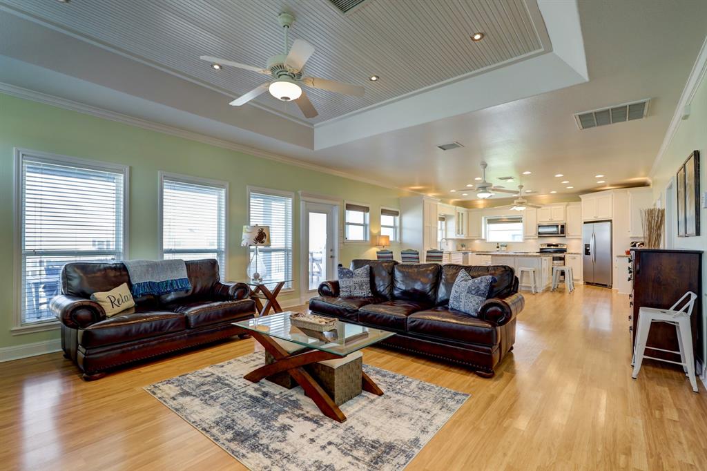2209 Trout, Crystal Beach, Texas image 9