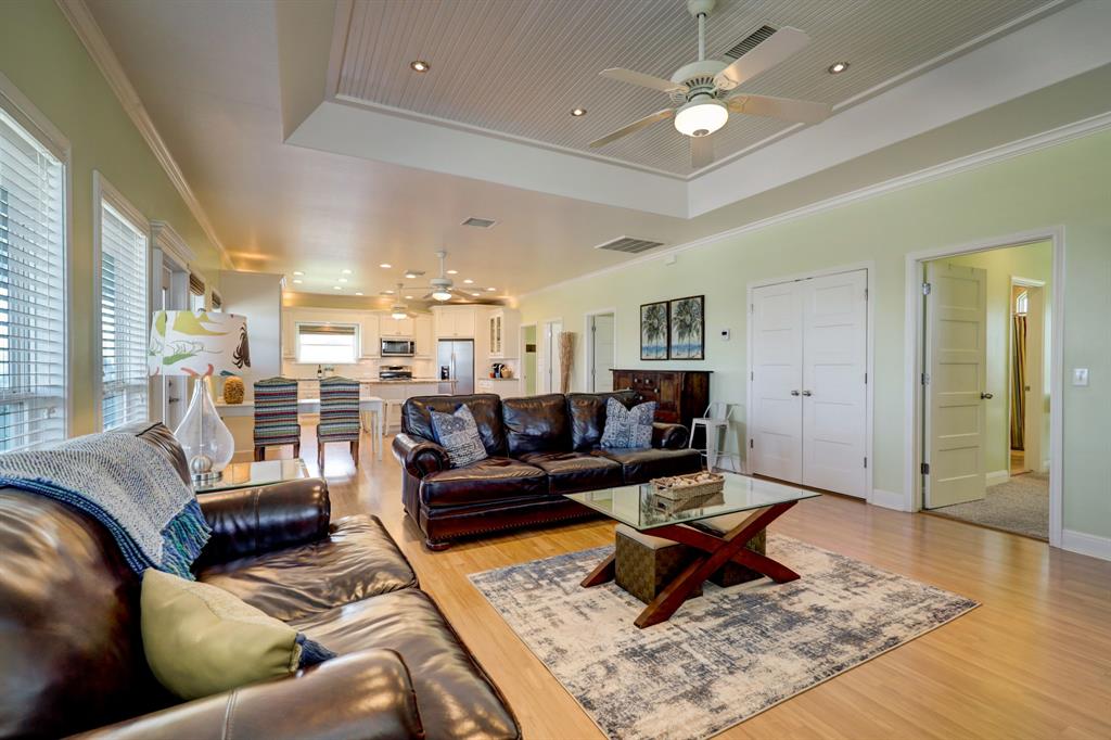 2209 Trout, Crystal Beach, Texas image 10