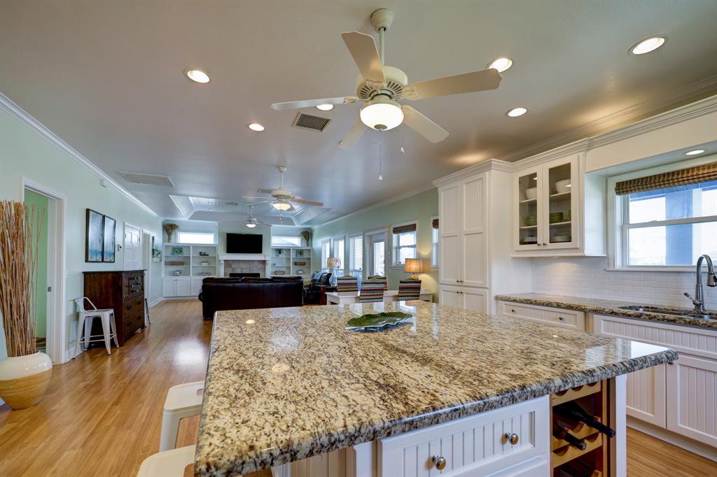2209 Trout, Crystal Beach, Texas image 15