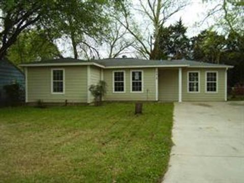Photo of 5418 Westover Street, Houston, TX 77033 (MLS # 89150291)