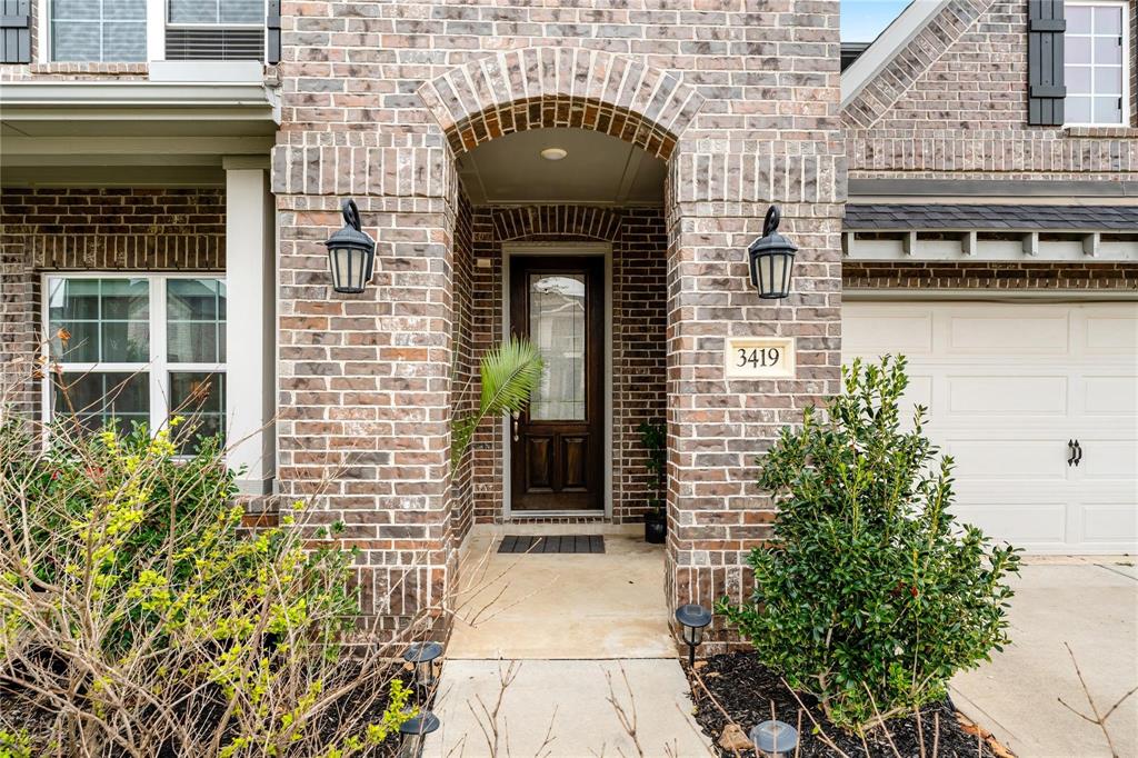 3419 Cabernet Shores Drive, Fulshear, Texas image 2