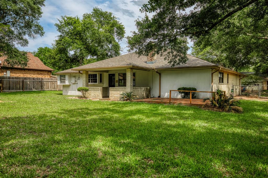 216 Duerr Drive, Bellville, Texas image 20