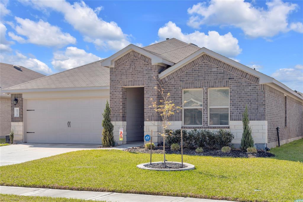 18320 Klamath Falls Lane, New Caney, Texas image 2