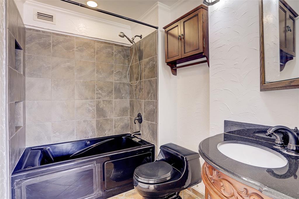 8287 Sands Point Drive #182, Houston, Texas image 5