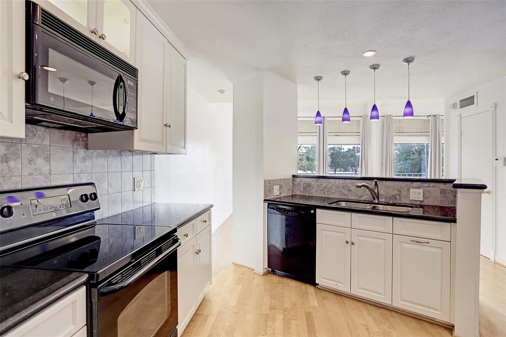 8287 Sands Point Drive #182, Houston, Texas image 1
