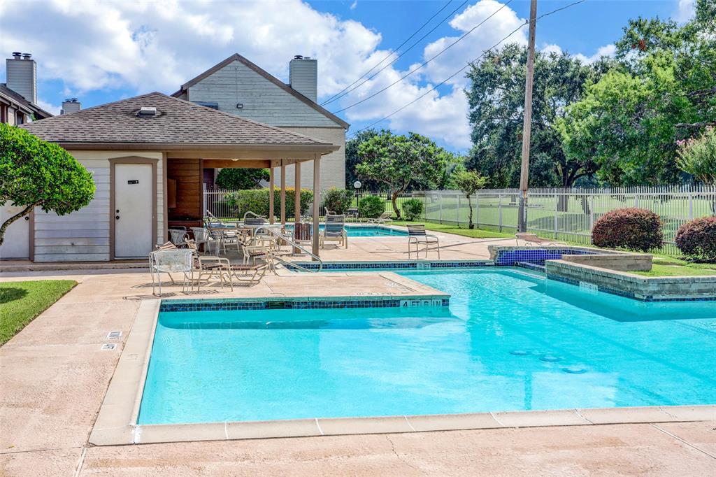 8287 Sands Point Drive #182, Houston, Texas image 9
