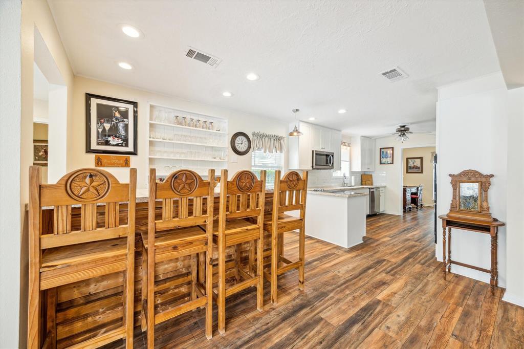914 Marys Court, Friendswood, Texas image 11