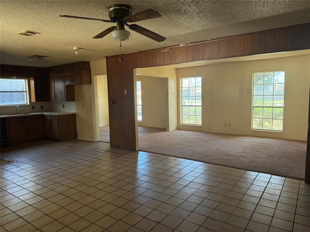 9 N Amburn Road, Texas City, Texas image 4