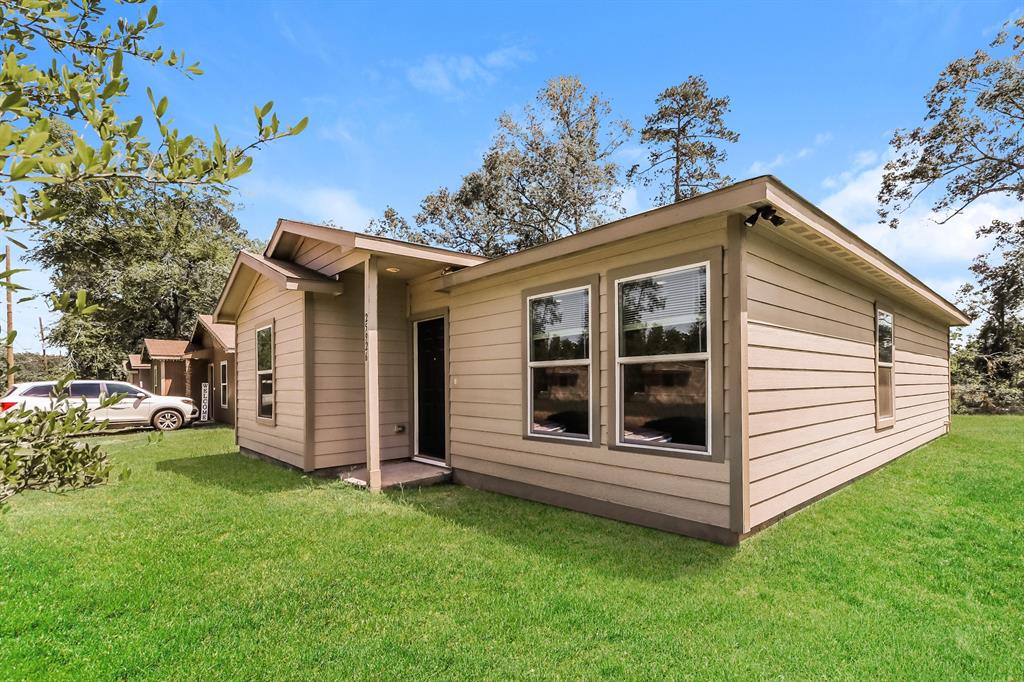 25926 Deerbrook Drive, Splendora, Texas image 2