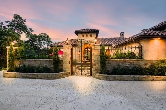 464 Paradise Hills
