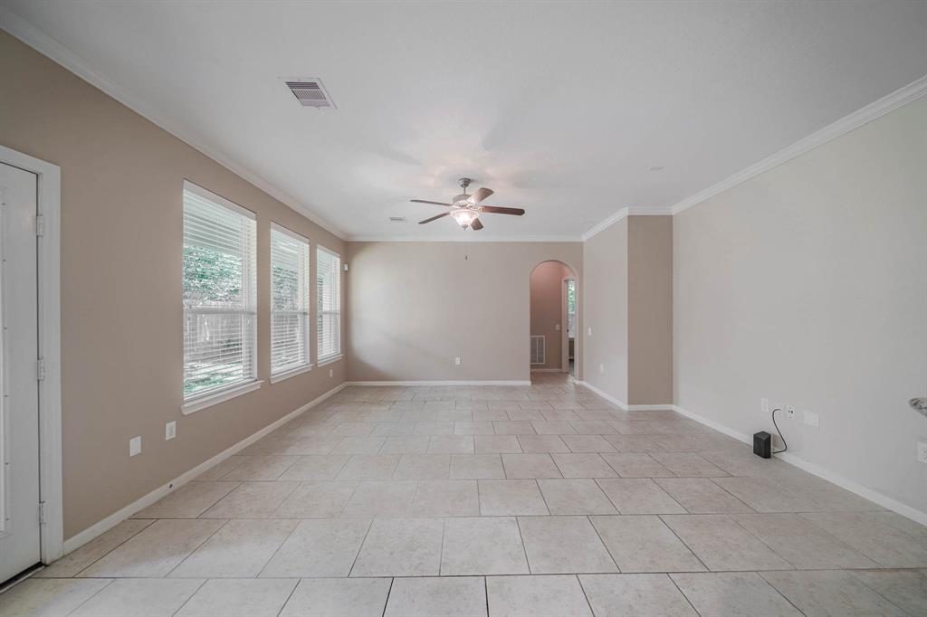 1216 N Riviera Circle, Pearland, Texas image 10