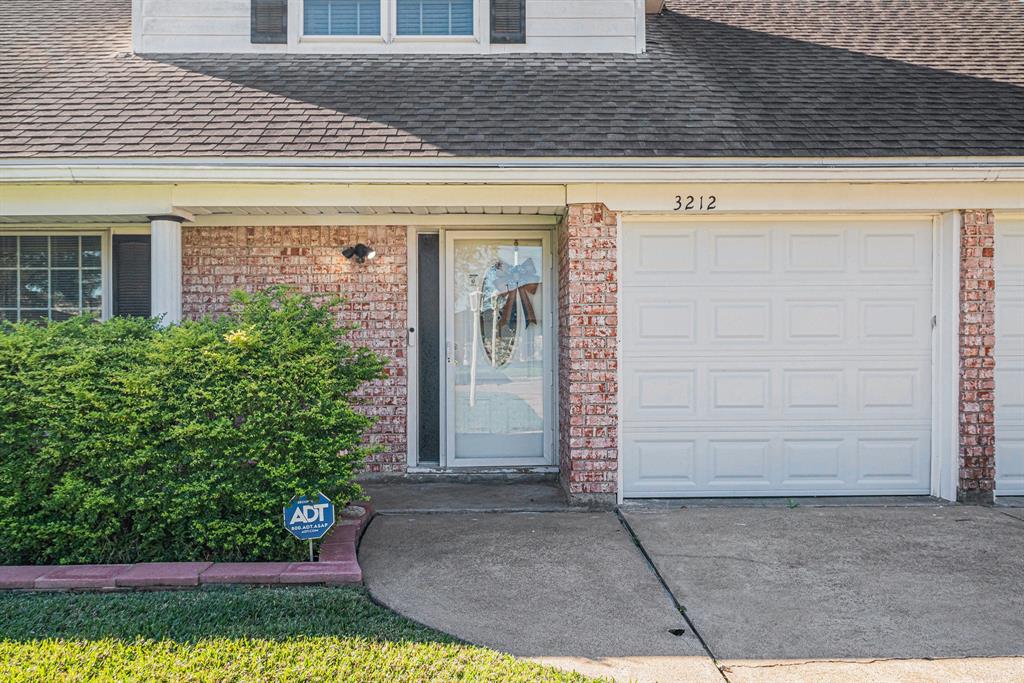 3212 Stratford Street, Pearland, Texas image 3