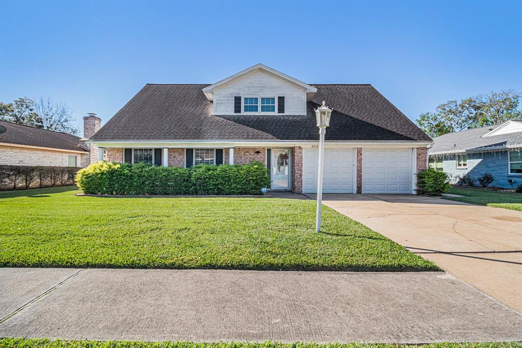 3212 Stratford Street, Pearland, Texas image 1