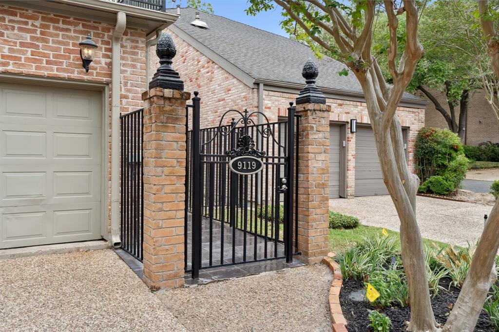 9119 Briar Forest Drive, Houston, Texas image 3