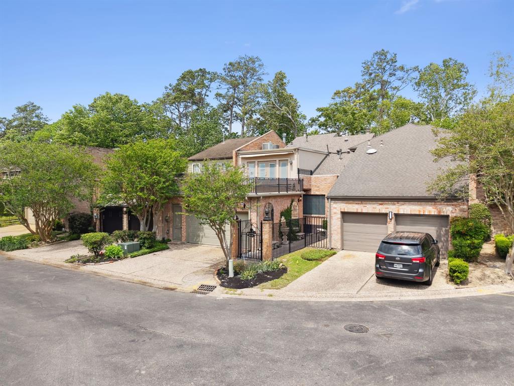 9119 Briar Forest Drive, Houston, Texas image 41