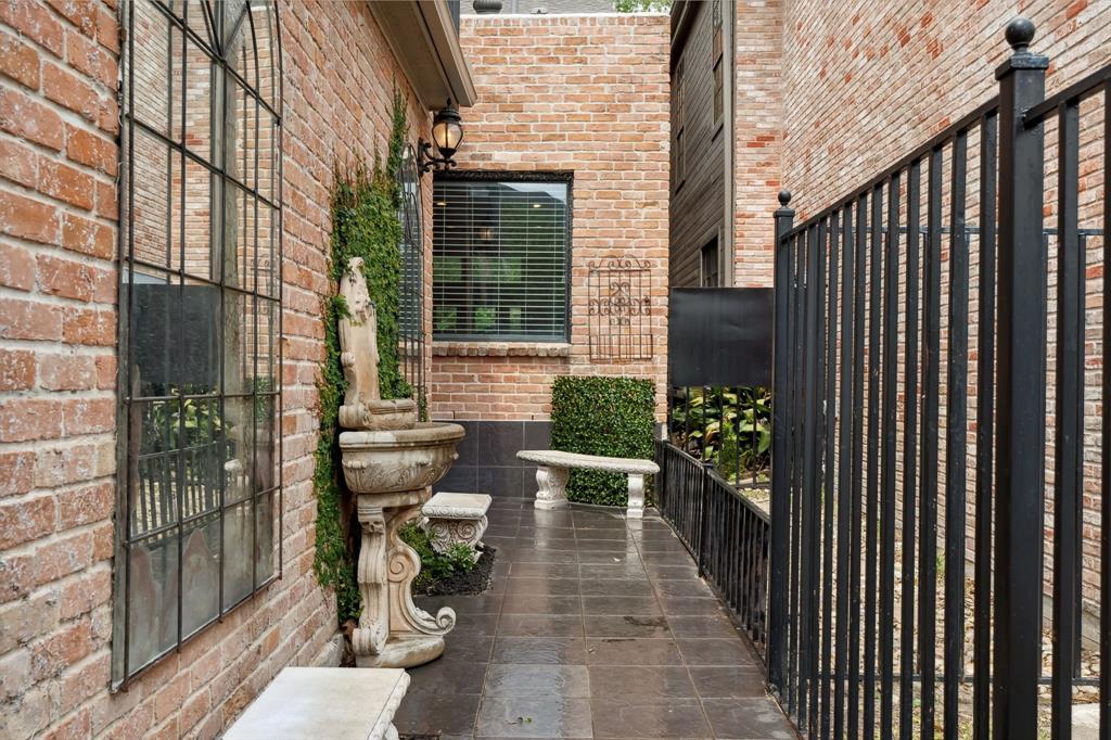 9119 Briar Forest Drive, Houston, Texas image 1