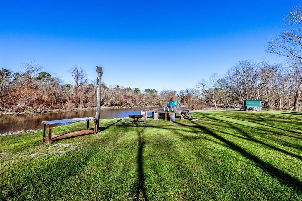 239 Fishermans Trail Trl, Huntsville, Texas image 18