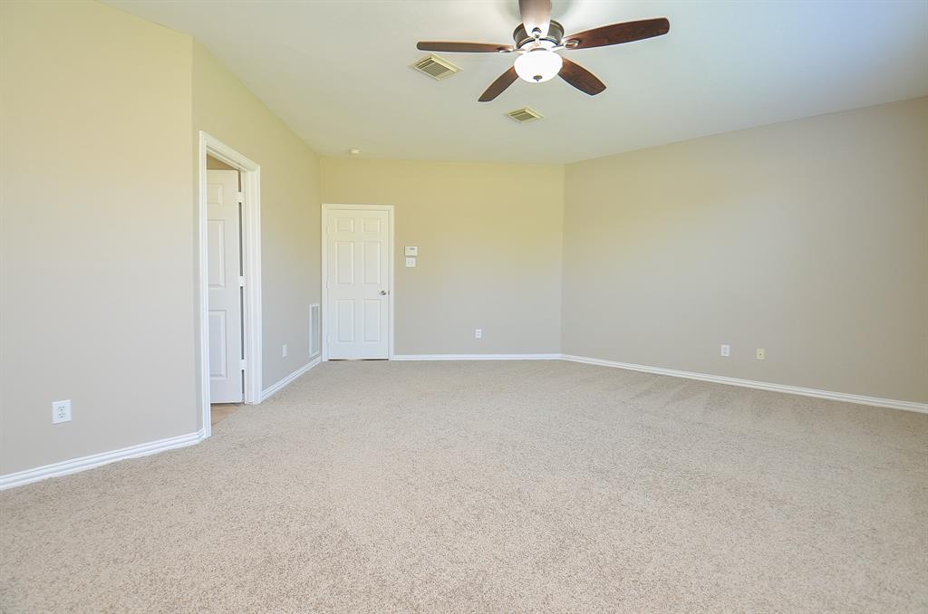 902 Aqua Vista Lane, Rosenberg, Texas image 33
