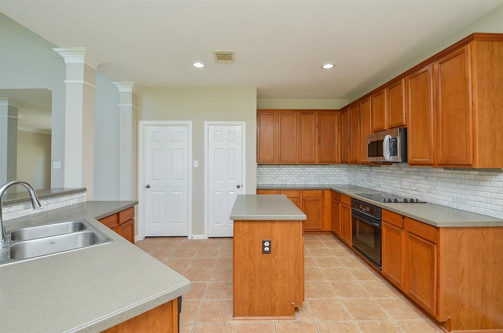 902 Aqua Vista Lane, Rosenberg, Texas image 28