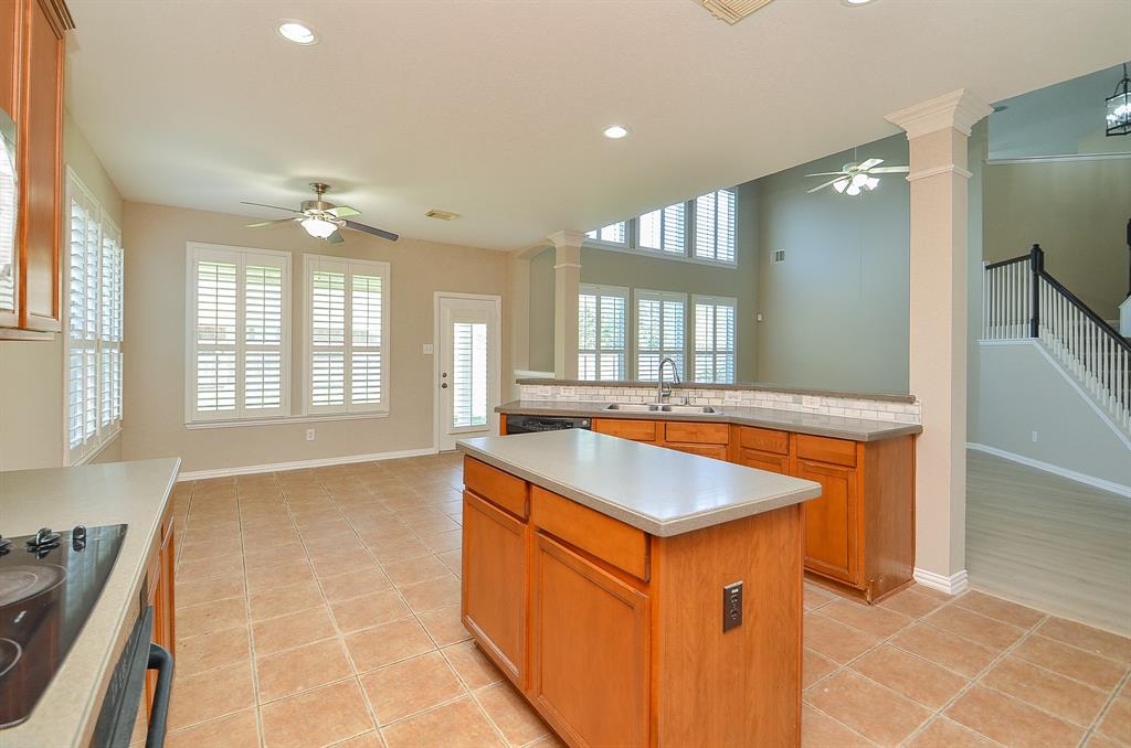 902 Aqua Vista Lane, Rosenberg, Texas image 26