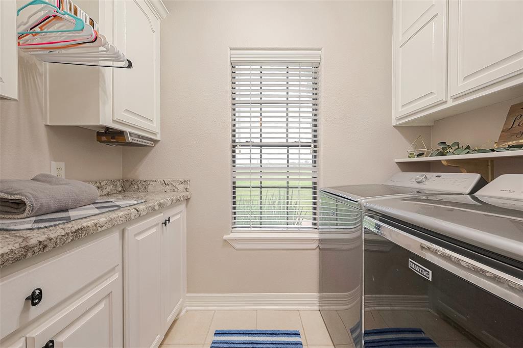 638 Winchester Trail, Angleton, Texas image 20
