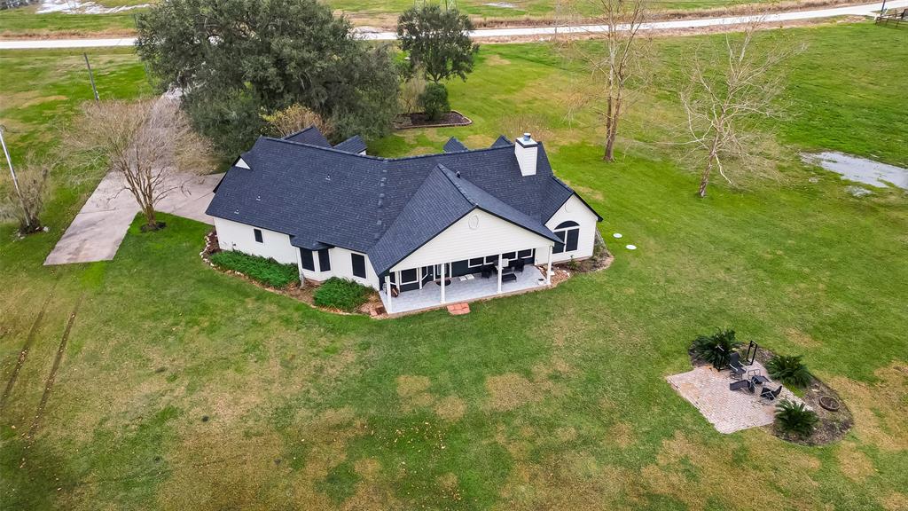 638 Winchester Trail, Angleton, Texas image 42
