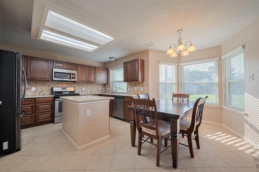 21306 Wildcroft Drive, Katy, Texas image 15