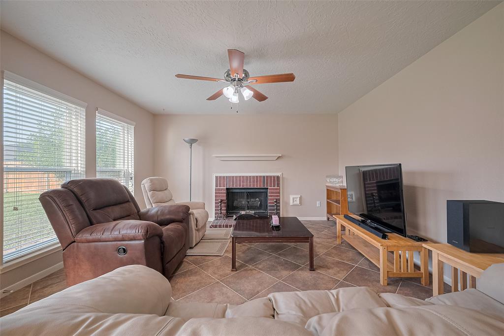 21306 Wildcroft Drive, Katy, Texas image 11