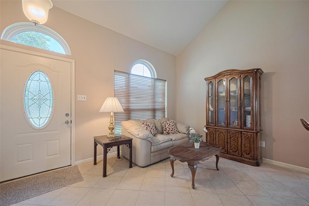 21306 Wildcroft Drive, Katy, Texas image 4