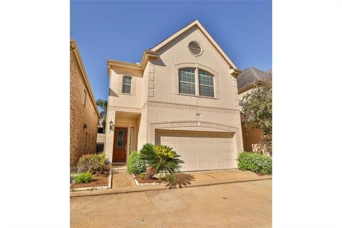 Single Family Residence in Houston TX 10126 Holly Chase Drive.jpg