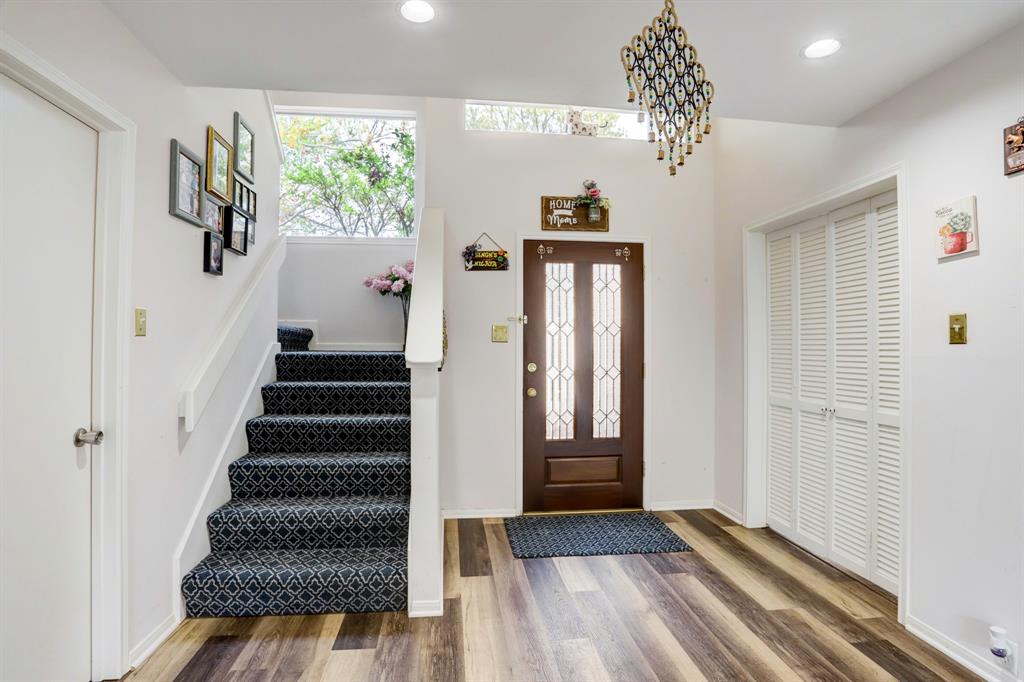 Photo 2 of 16 of 11507 Overbrook Lane house