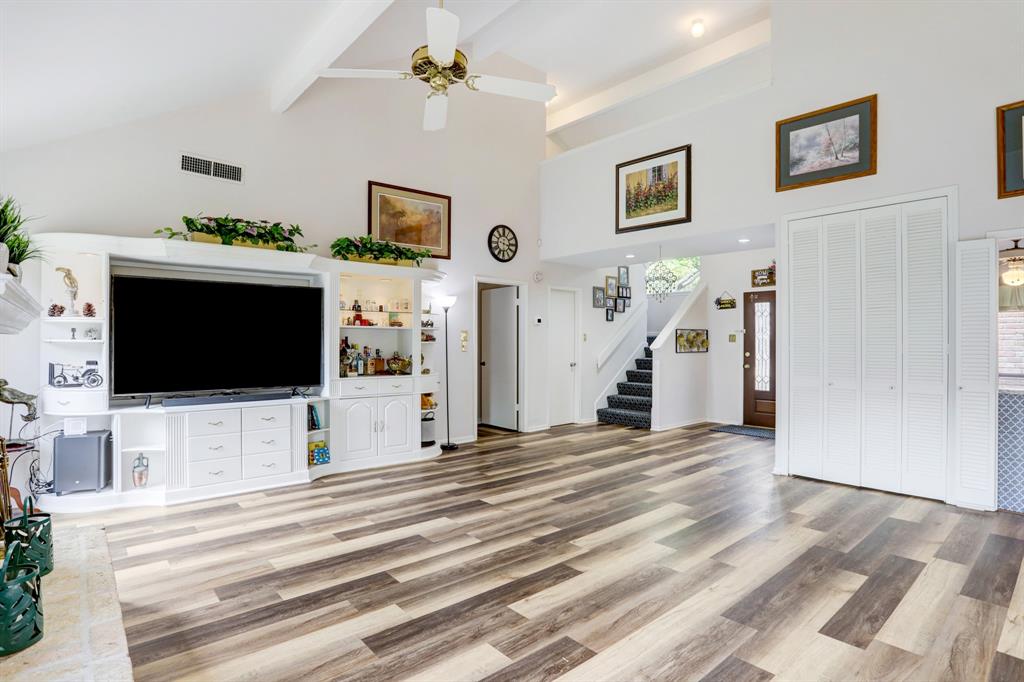 Photo 5 of 16 of 11507 Overbrook Lane house