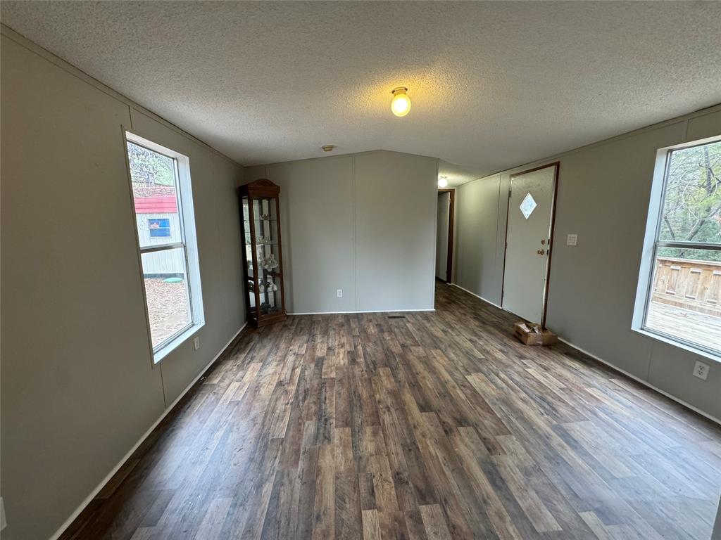 136 Roan, Onalaska, Texas image 5