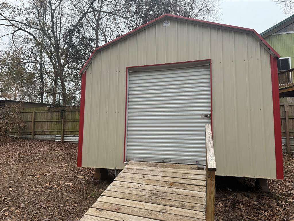 136 Roan, Onalaska, Texas image 3