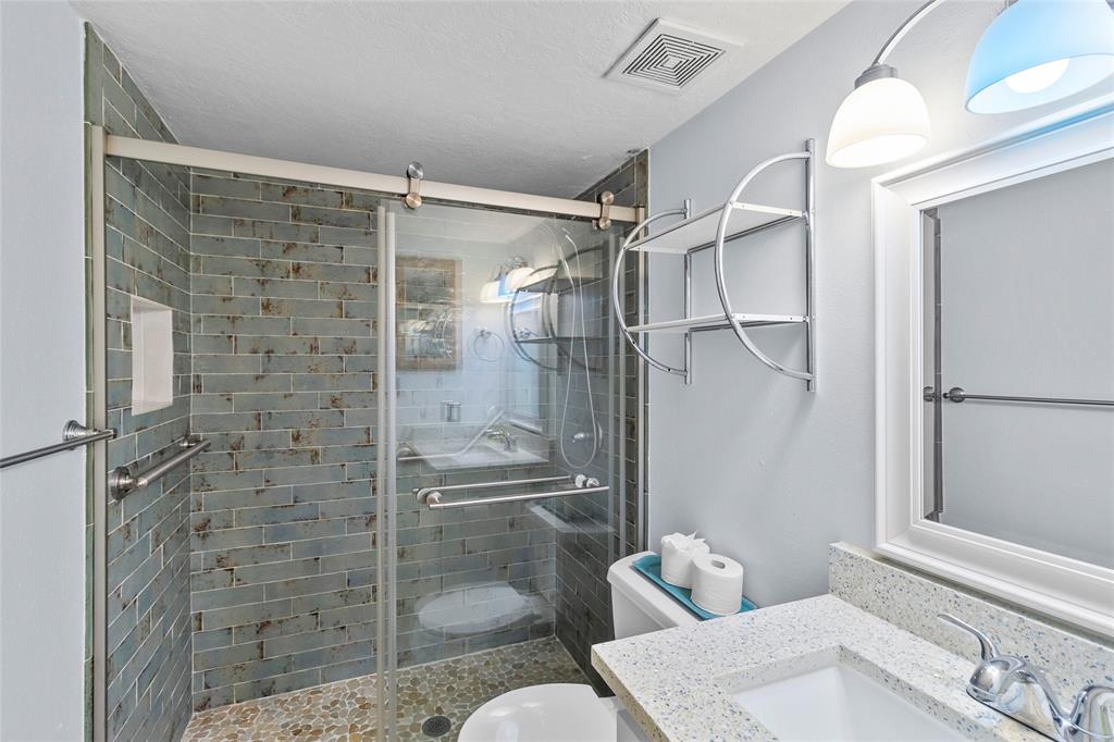 445 Carolcrest Lane #411, Livingston, Texas image 11