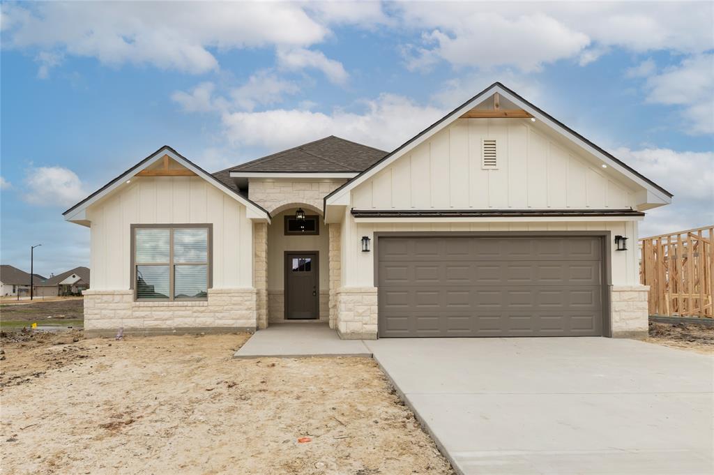 2820 Spector Drive, Bryan, Texas image 1