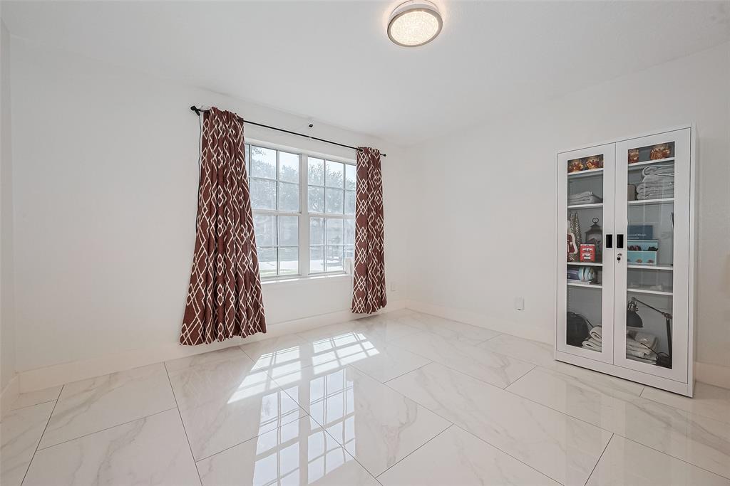 22119 Bridgestone Pine Court