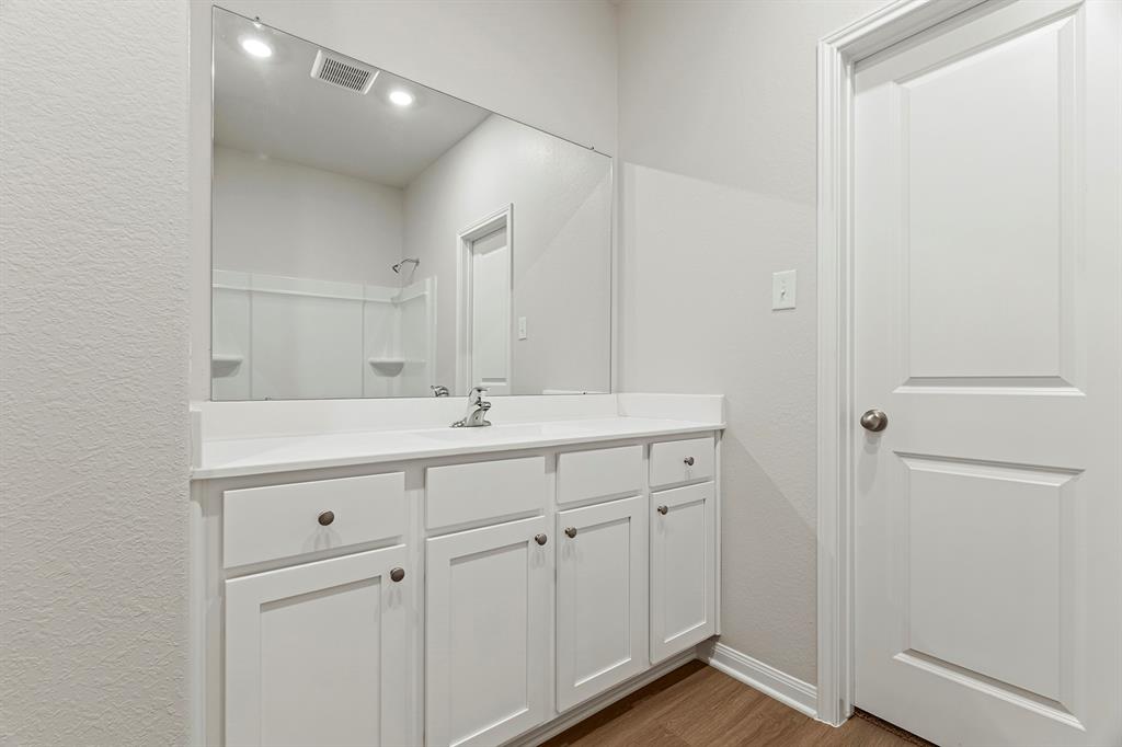 1035 Rosewood Trail, Beasley, Texas image 10