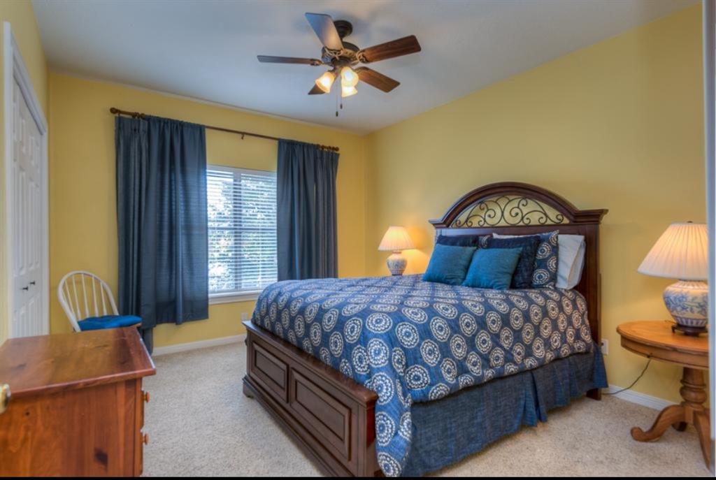 331 Club Island Way