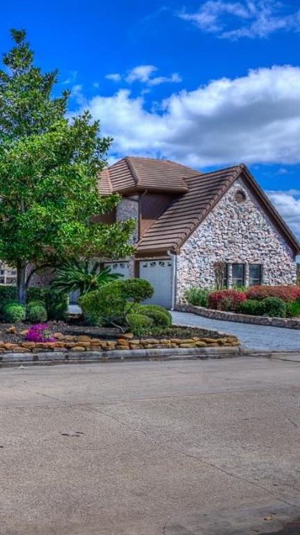 331 Club Island Way